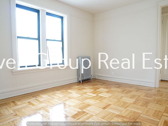 4th image of 2419 Davidson Ave APT 1E