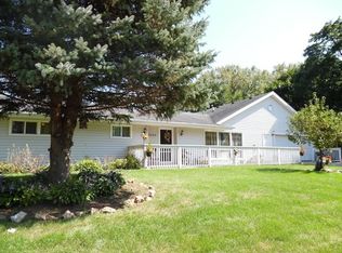 5233 S Wendell Dr, Rochelle, IL 61068