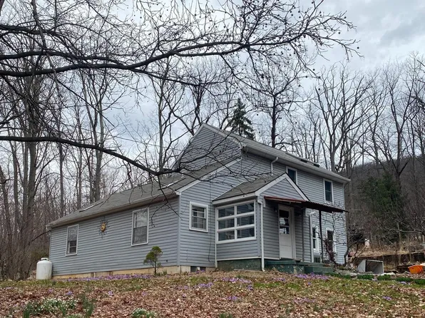 13703 Edgemont Rd, Smithsburg, MD 21783