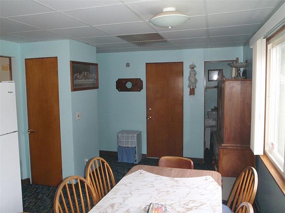 3rd image of 41 Miriam St