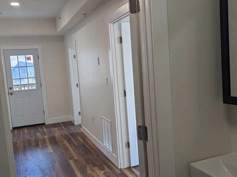 518 N State St #2 — Photo 7