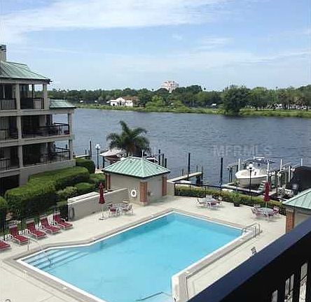 5th image of 823 Seddon Cove Way