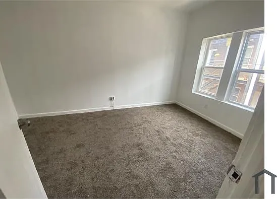 2915 E 130th St #3 — Photo 14