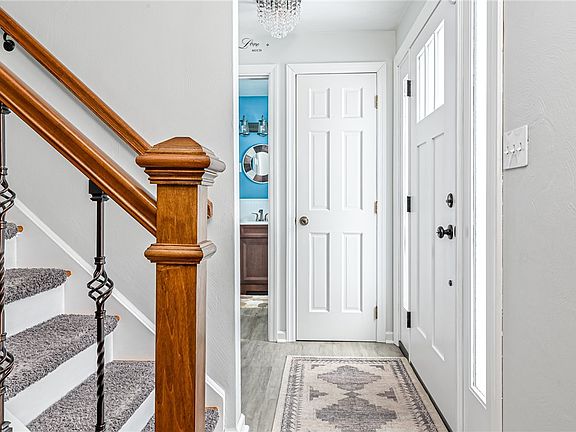 4th image of 2717 Wooster Dr