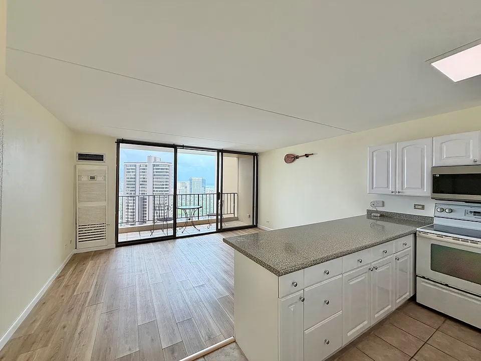 411 Hobron Ln #3601