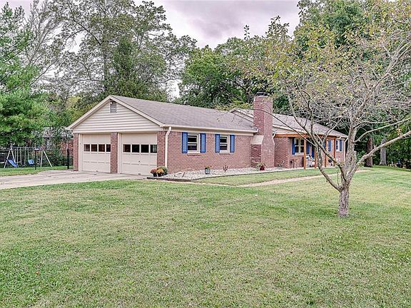 4th image of 62 Orchard Ln