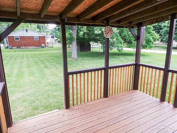 3rd image of 2080 Kenwood Dr