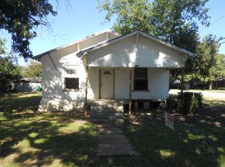 300 S Allen St, De leon, TX 76444