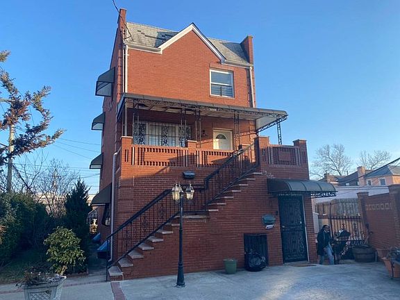 2nd image of 2022 E 53rd Pl