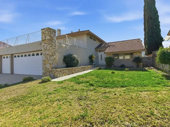 29166 Flowerpark Dr, Santa Clarita, CA 91387