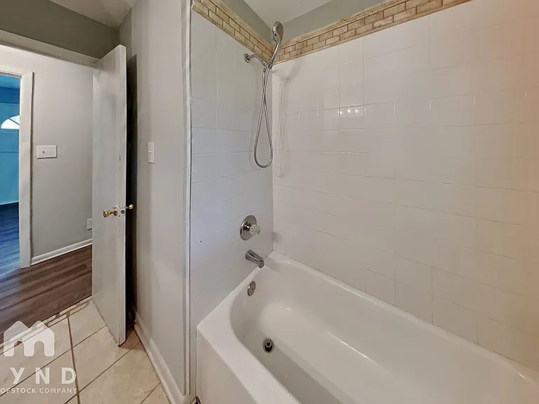 2731 Carriage Ln — Photo 13