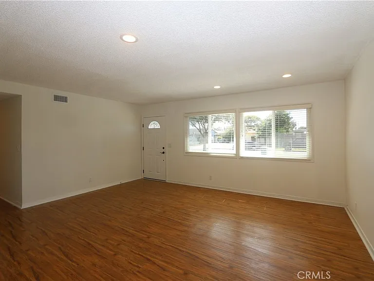 16572 Patricia Ln — Photo 2