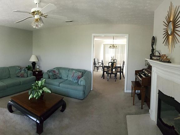 4th image of 4524 Castleman Ln