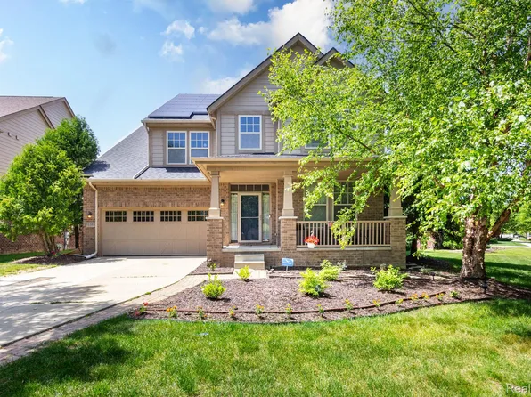 51103 Upland View St, Canton, MI 48188