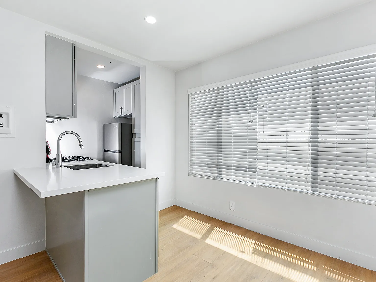 1 bed, $2,014 — Photo 3