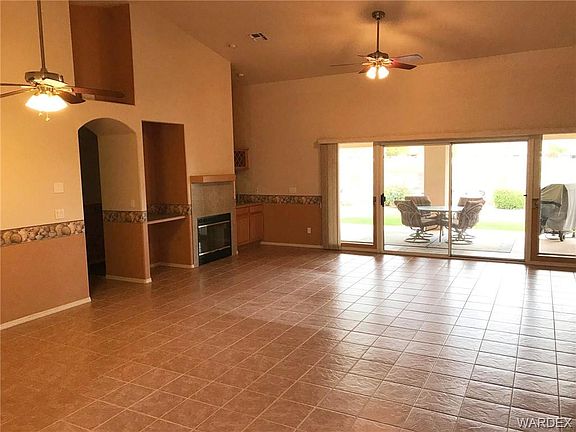 4th image of 235 Greenway Dr