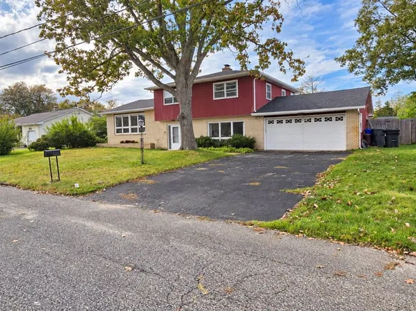 412 Meredith Ln, Brick, NJ 08723
