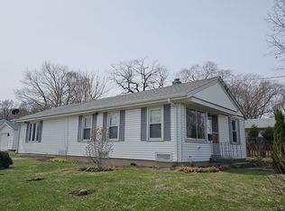 103 E Keith Ave, Waukegan, IL 60085