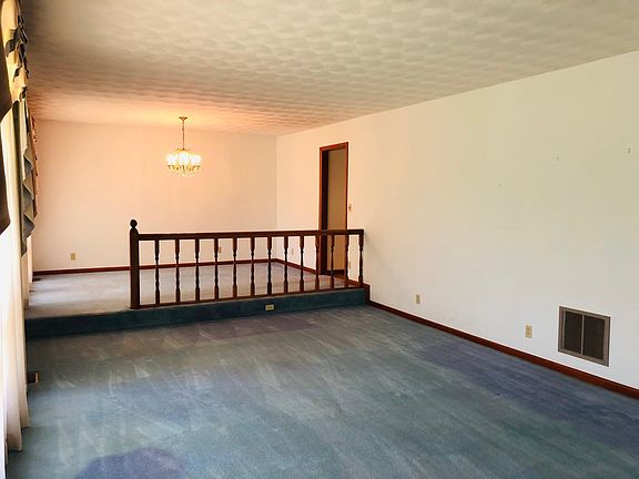 5th image of 813 Dalesa Ave