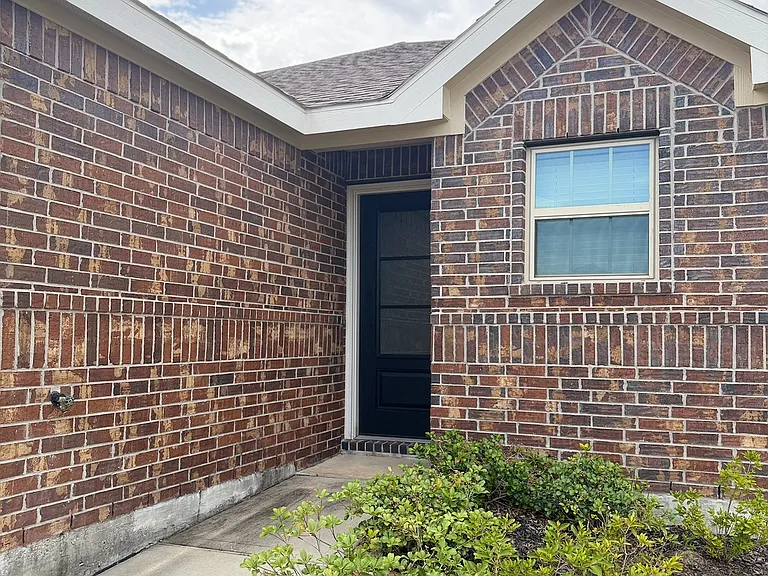 6313 Barrington Cliff Trl — Photo 12