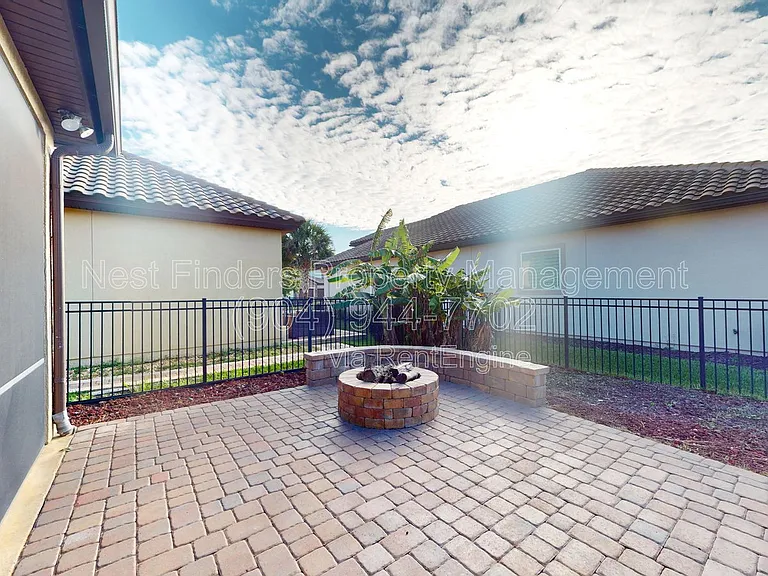 3060 Danube Ct — Photo 31