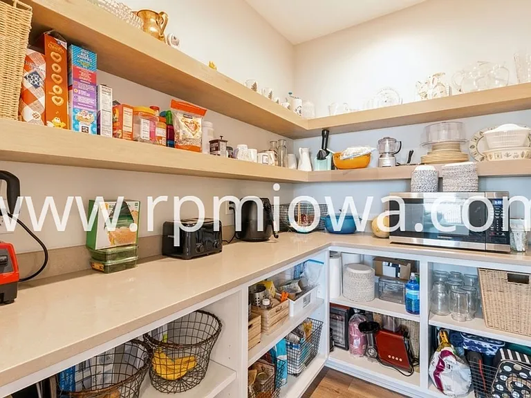5901 NE Sherman Dr — Photo 6