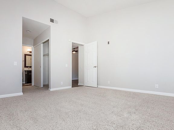 4th image of 10071 Rio San Diego Dr APT 319