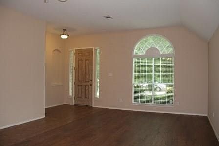 2nd image of 3308 Glenwood Dr