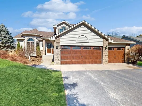 6467 Fawn Ln, Lino Lakes, MN 55014