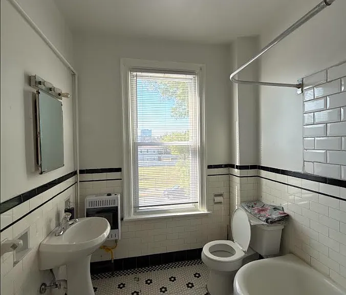 44 Remsen Ave #2 — Photo 4