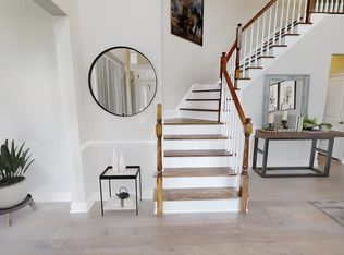 8 Richardson Dr #268, Millis, MA 02054