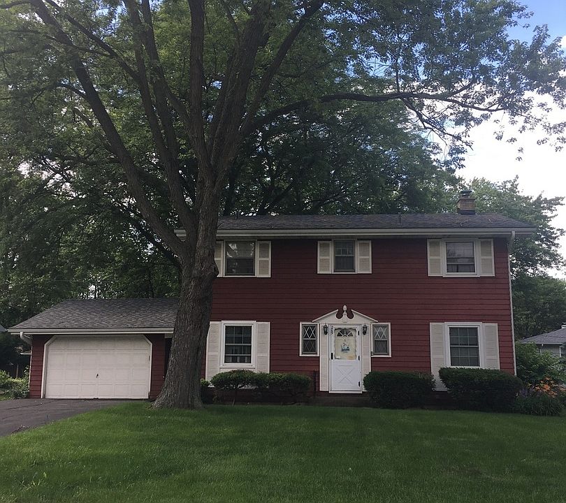 1st image of 209 Elmwood Dr