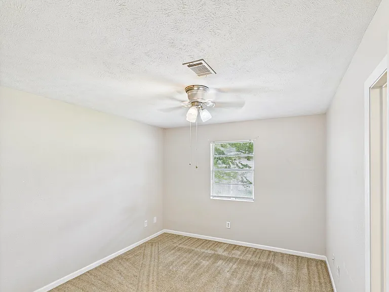 3615 Mahan St #A-B — Photo 11