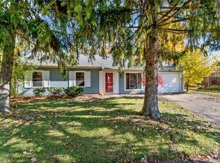 889 Waterloo Ln, Medina, OH
