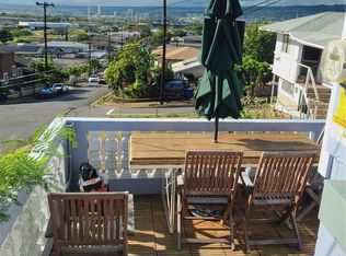 3920 Likini St, Honolulu, HI 96818