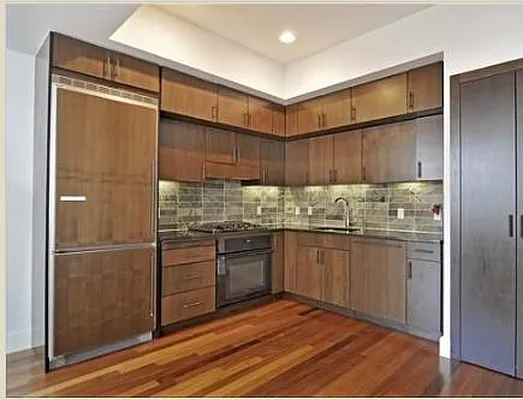 Rented by RELO REDAC INC. | media 17