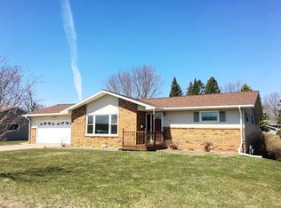 920 Lake View Dr, Wausau, WI 54403