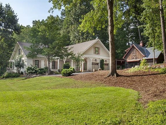 4th image of 4475 Keheley Dr NE