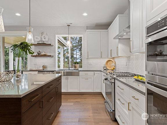 3rd image of 6216 132nd Street Ct NW