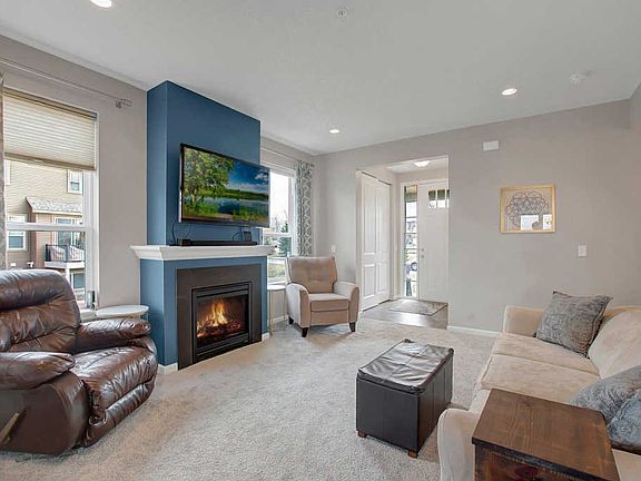 3rd image of 3189 Countryside Ave Unit G