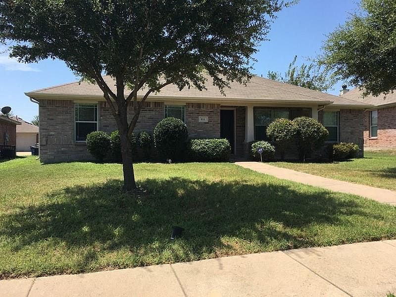 1st image of 611 Rolling Meadows Dr