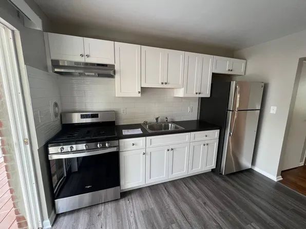 303 Plainfield Avenue Llc -Fox & Foxx Gardens At Edison, 303 Plainfield Ave APT B7, Edison, NJ 08817