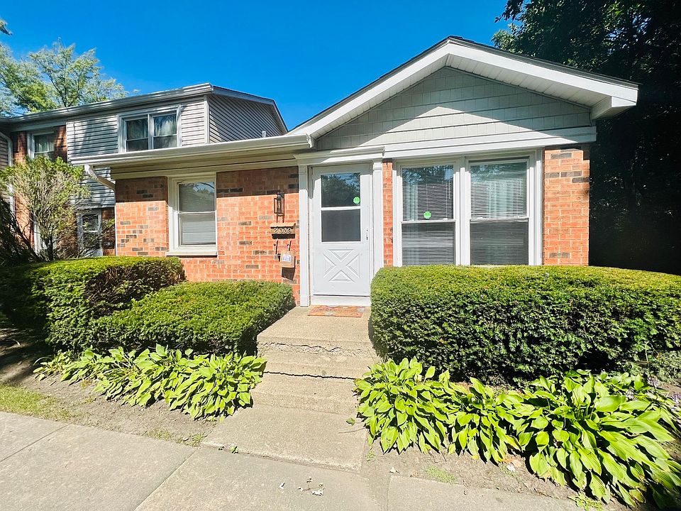 1st image of 2039 Duxbury Ct