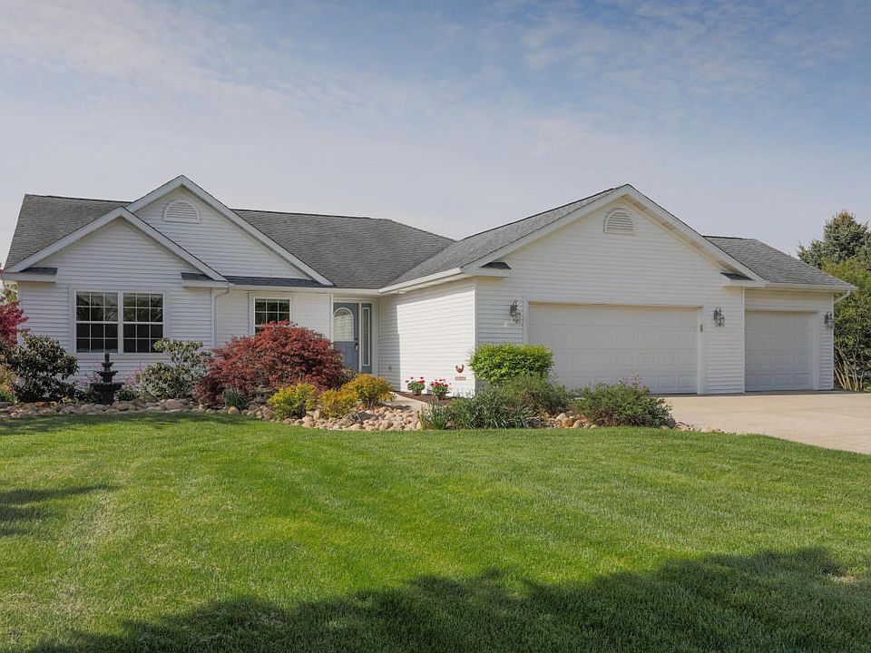 26145 Prairie View Ave-101