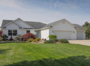 26145 Prairie View Ave, Mattawan, MI 49071