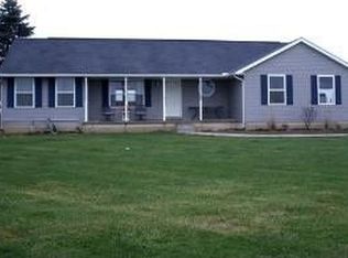 16675 Chamberlain Rd, Bowling Green, OH 43402