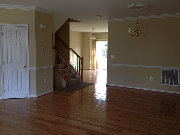 Formal Dining