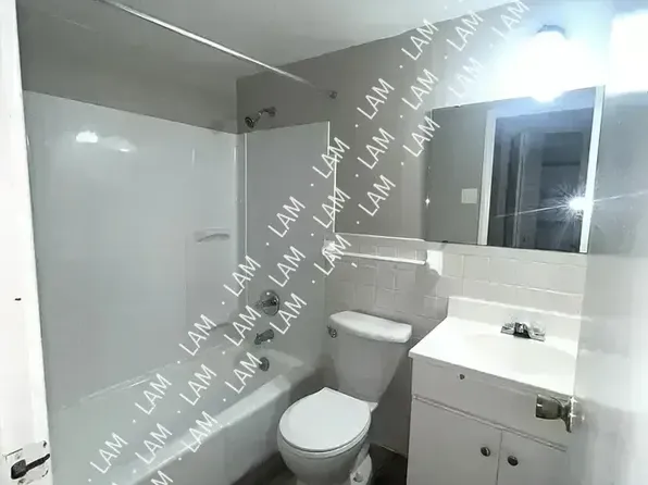 4774 Kings Dr APT G, Saint Louis, MO 63116