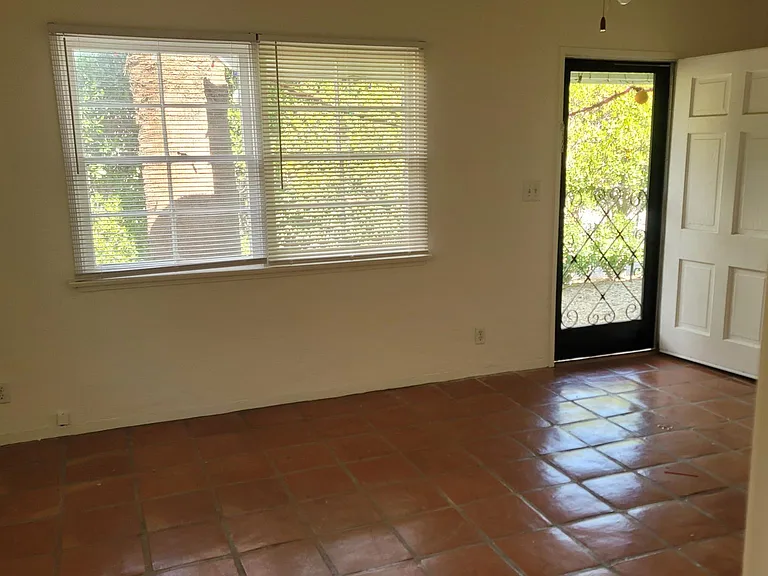 68-737 D St — Photo 10