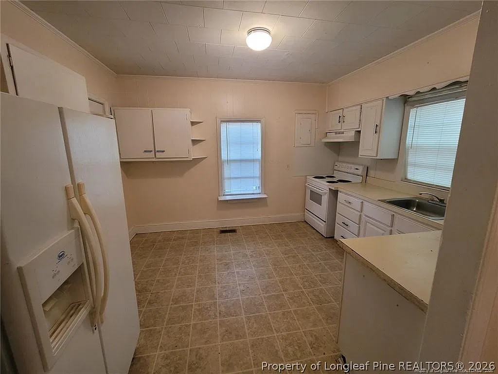 2 bed, 1.0 bath, 900 sqft, $850 — Photo 3